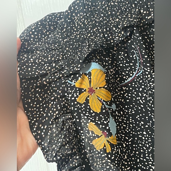 DR2 by Daniel Rainn women's black floral short cap sleeves Size L Pre-loved EUC - Picture 2 of 9